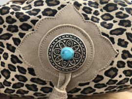 Ganesha - Karma Leopard tas met turquoise stenen