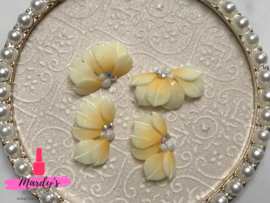 3D nailart bloem acryl 15 pastel geel