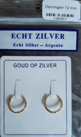 Fijne bewerkte oorringetjes  12 mm goud op zilver