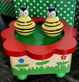 Muziek doos met dansende bijen van hout