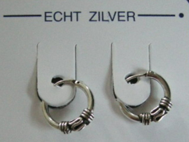 oorringetjes bewerkt 10 mm doorsnee zilver