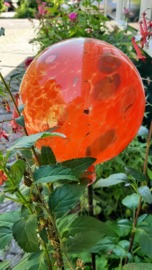 Handgemaakte oranje met brons heksenbol van glas 20 cm