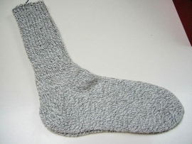 Handgebreide heren sokken mt 45 grijs gemailleerd