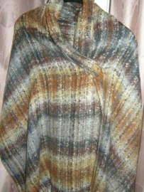 Mooie geweven sjaal in de kleuren bruin/grijs en ecru