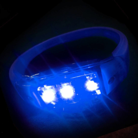 LED-Armband blau Ton aktivieren