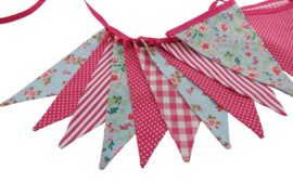 Vlaggetjes pink roze, lichtblauw met roosjes