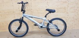 NIEUWE FREESTYLER!!! BMX Freestyle / Crossfiets BUGATTI TORNADO geborsteld aluminium / zwarte details