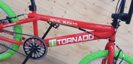 BMX Freestyle / Crossfiets BUGATTI TORNADO glans rood / groene banden