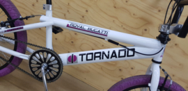 BMX Freestyle / Crossfiets BUGATTI TORNADO glans wit / paarse banden