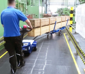 1101210043 | ZALLYS M6.5 elektrotrekker, trekvermogen 6000 kg, spoorbreedte 744 mm, motor 1000W, 2x 12V  105/130A AGM tractiebatterijen, batterijlader, max. snelheid 4,5 km/u, draaicirkel 2500 mm, elektromechanische rem, gew. 144 kg excl. batterijen