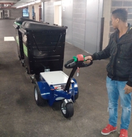 1101210025 | ZALLYS M4 elektrotrekker, trekvermogen 3000 kg, spoorbreedte 720 mm, motor 600W, 2x 12V  105/130A tractiebatterijen, batterijlader, max. snelheid 4,5 km/u, draaicirkel 1300 mm, elektromechanische rem, gew. 63 kg excl. batterijen