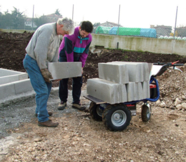 1101210004 | ZALLYS Dumper Jet accukruiwagen, motor 1000 W,  2 onderhoudsvrije AGM tractie batterijen 105/130 Ah, externe HF lader, spoorbreedte 785 mm, voorwielaandrijving, laadvermogen 500 kg, gew. 148 kg