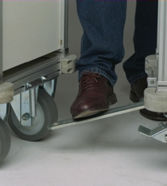 0411106 | Verende trekstang XL 550 mm (l) incl. trekhaak (penkoppeling) en montagemateriaal van gegalvaniseerd staal, geschikt voor rolcontainers en transportwagens, ø gat trekhaak 26 mm, gewicht 3,2 kg