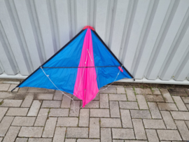 manta stunts blauw roze