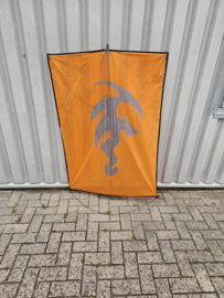 poster trible oranje
