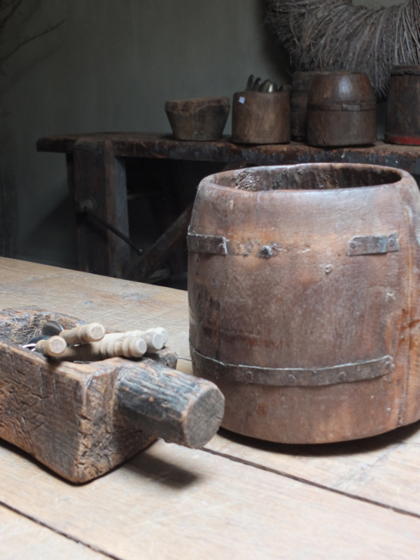 Oud houten pot 20,5cm nr 318 | Potten, kruiken en bakjes | and Living