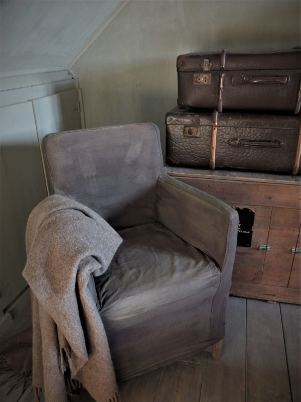 Gelukkig is dat flexibel Beschrijvend Stoffen hoes stoel - Annie Sloan Graphite en Honfleur | - Annie Sloan  inspiratie - Styling & Living foto's | Styling and Living