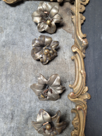 Metalen bloemen voor franse kandelaar