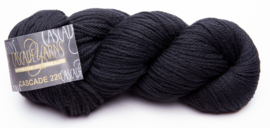 Cascade 220 / Black no. 8555 / 100 Gramm Wollstrang