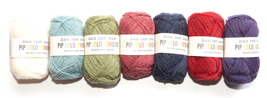 Afdeling idioom Claire Baa Ram Ewe "Pip Colourwork" in 7 colours | Kamrin's Poppenatelier