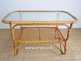 Rotan tafel Rohe