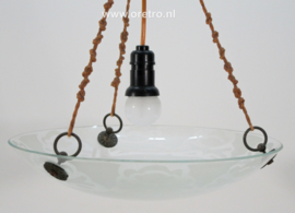 Hanglamp glasschaal mat aan 3 touwen