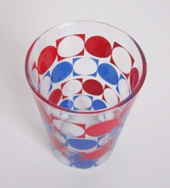 Drinkglas rood en blauw