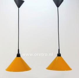 Hanglampen met gele kap set