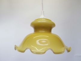 Hanglamp glas krulrand geel