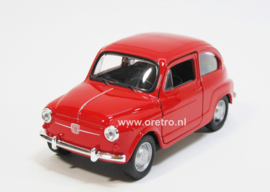 Modelauto Fiat 600 rood  1:34