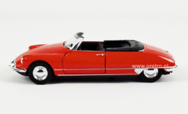 Modelauto Citroën DS 19 cabriolet rood 1:34