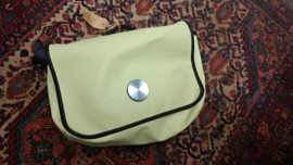 Medium messenger bag  met magneet sluiting