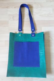 Shopper van felgroen en blauw leer     VERKOCHT