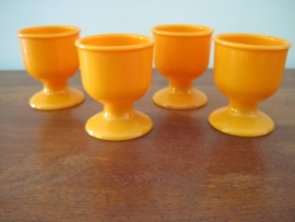 oranje plastic eierdopjes