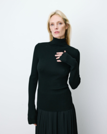 Grace & Mila - Alfred Fitted Turtleneck