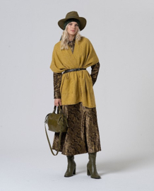 Surkana - Wide Sleeveless Cardigan