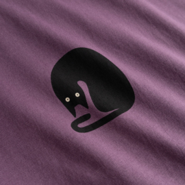 Dedicated - T-Shirt Visby Curious Cat berry purple