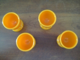 oranje plastic eierdopjes