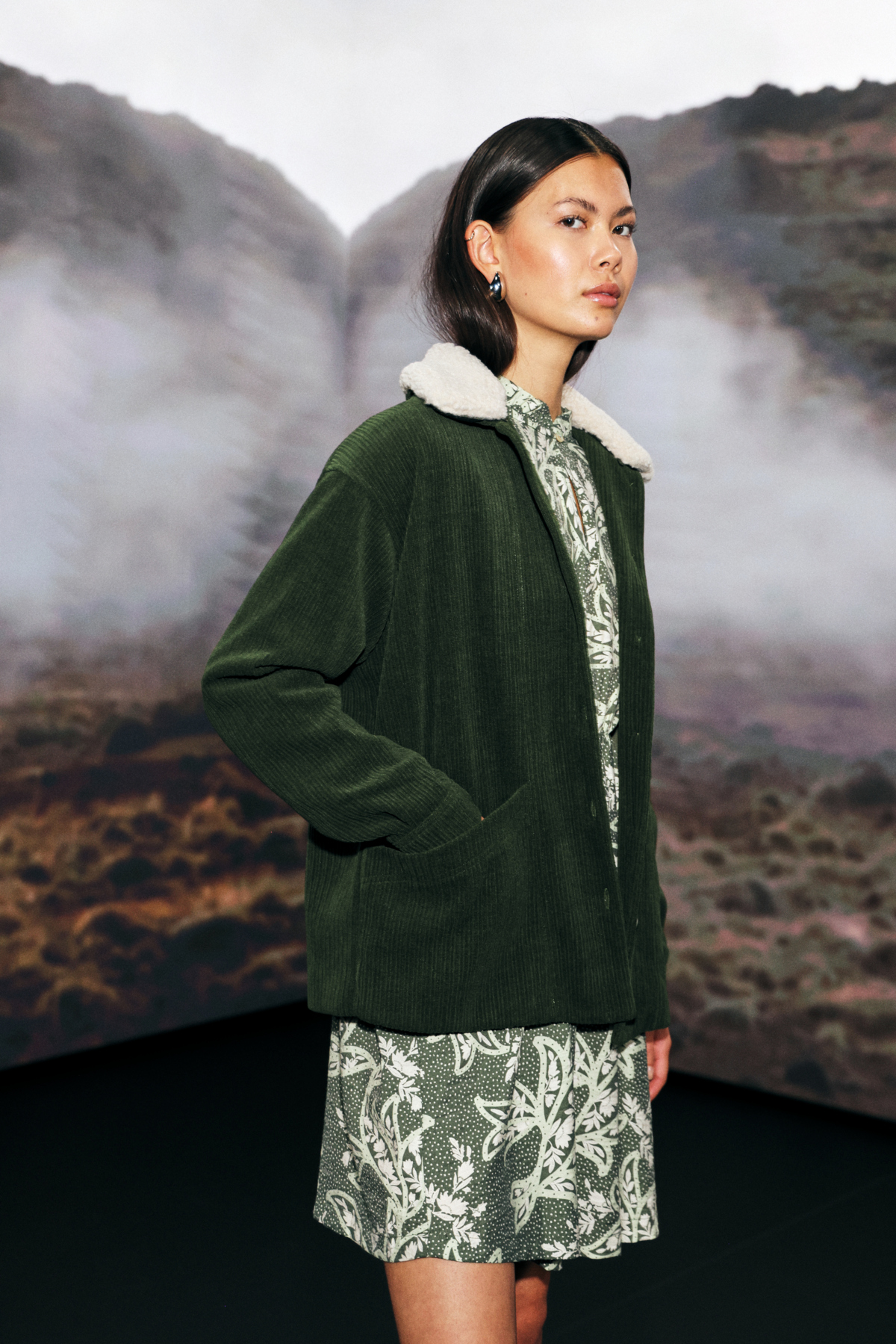Ichi - Kate Corduroy Jacket rifle green