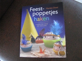 Feest-poppetjes haken van Marieke Dissel