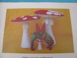 Onder een grote paddenstoel