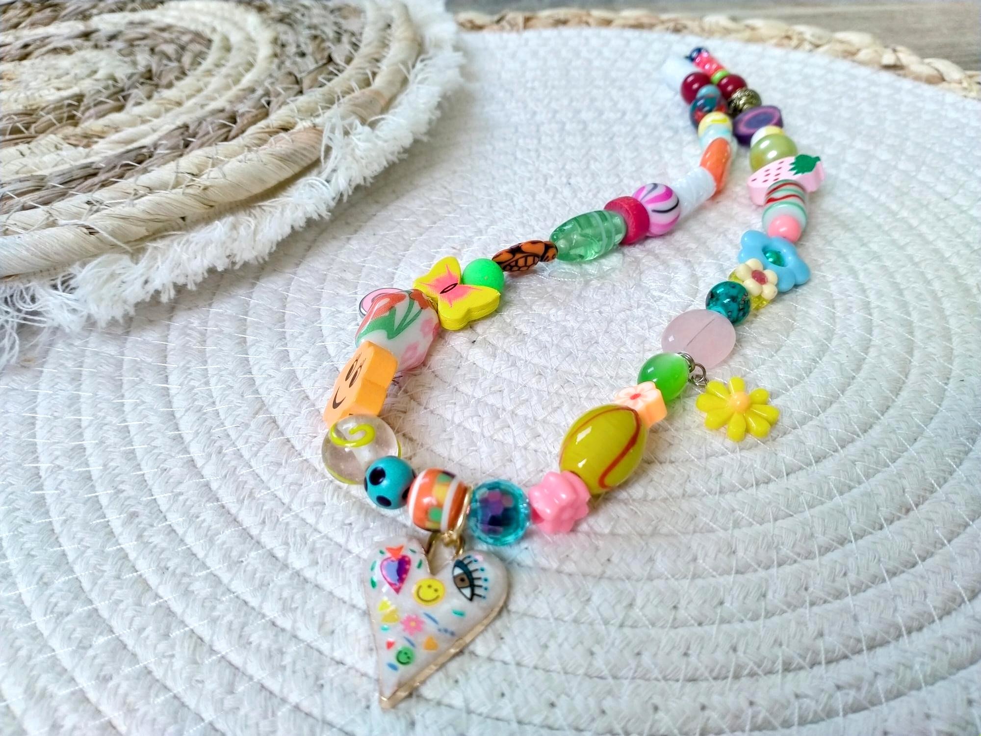 Korte kralenketting met Ibiza hart