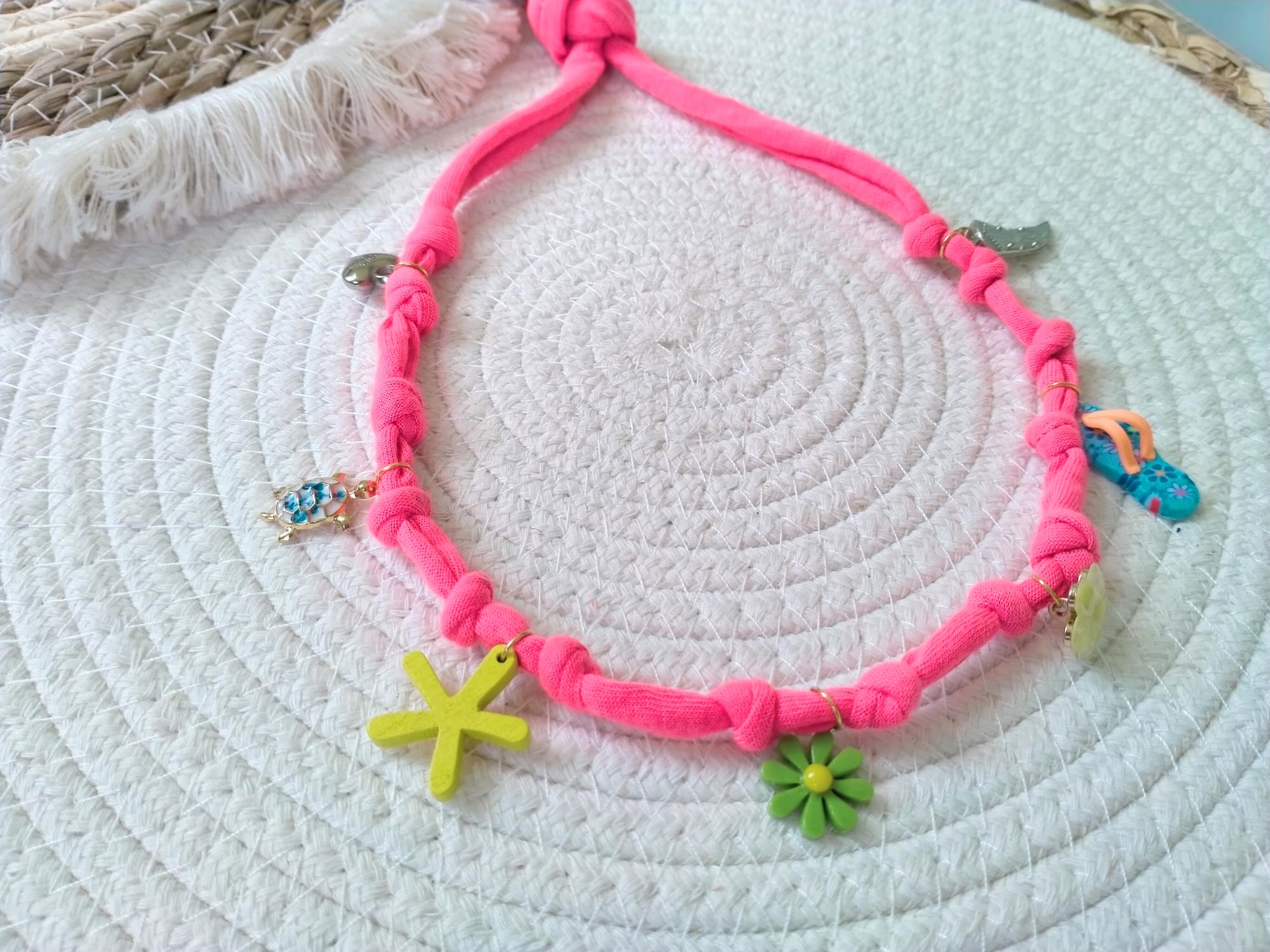 Roze geknoopte Bandana