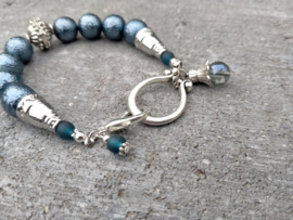 Briljantblauwe glasparel damesarmband