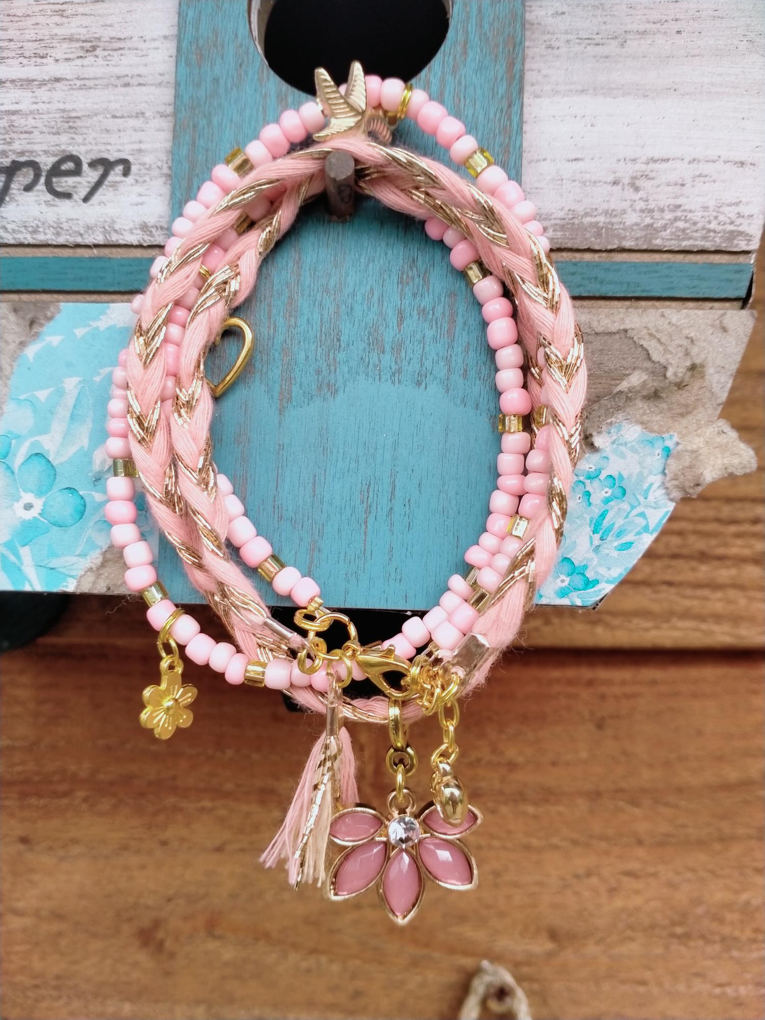 Roze Bohemian wikkelarmband