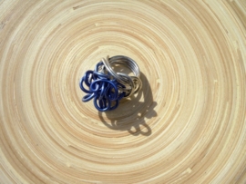 Wire ring blauw/zilverlook. Ringmaat 16