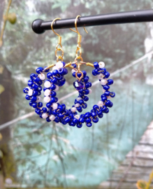 Delfts blauwe rocailles oorringen