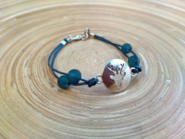 Kinder Chamballa armbandje in donkerblauw. Polsmaat 15