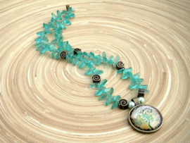 Groen en bronzen ketting met levensboom hanger