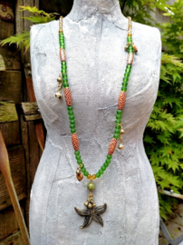 Lange groen met bruine ketting met zeester hanger